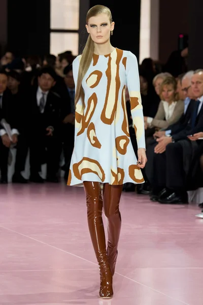 Look 45